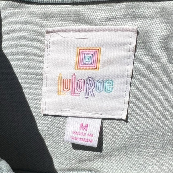 🌻LuLaRoe Bohemian Embroidered Floral Design Light Wash Jean Jacket Size Medium - Picture 6 of 9